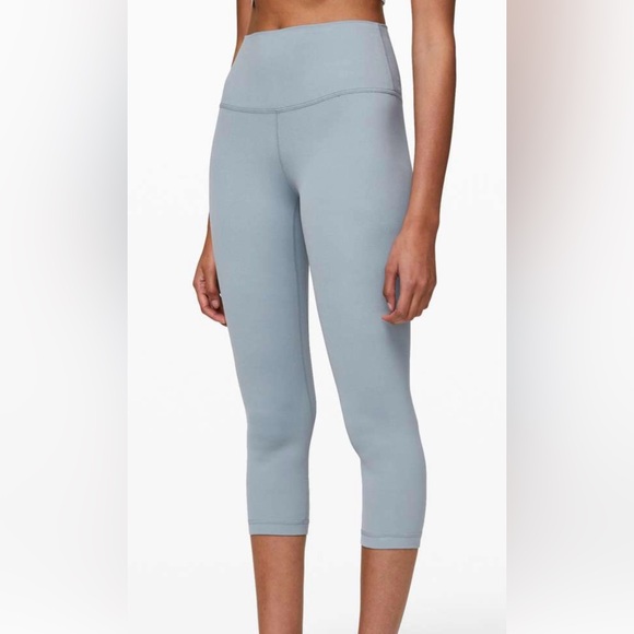 lululemon athletica Pants - Lululemon Align Crop 21”